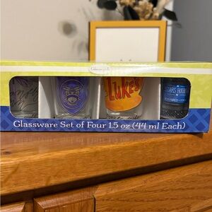 Gilmore Girls Shot Glass Set ☕️ NEW